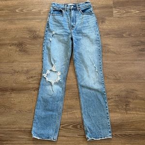Abercrombie 90’s straight leg ultra high rise Jeans